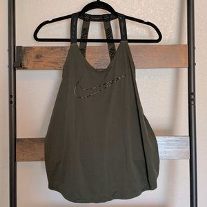 Nike tank | M
